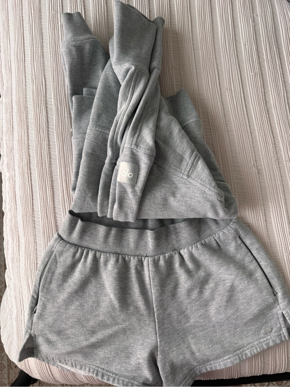 ALO hazy mock neck sweatshirt AND shorts